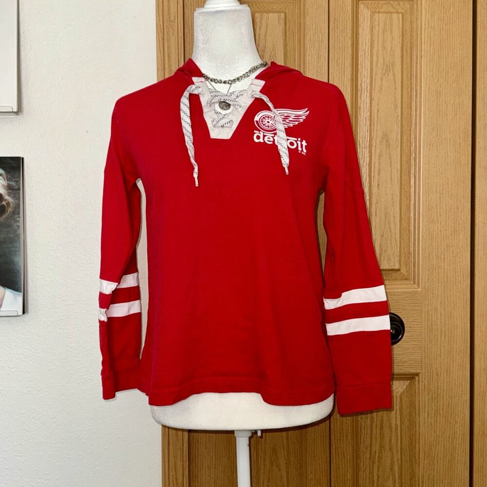 NHL Detroit Red Wings Hockey T-Shirt Hoodie Womens Small 4-6 Red Lace Up Neck
